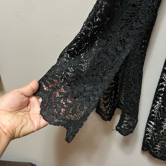 Keepsake‎ Uptown Black Lace Dress size Medium - Picture 4 of 8